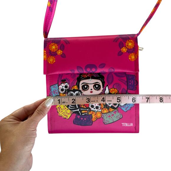 Tawi Frida Kahlo Sugar Skull Mexican Design Front Flap Hot Pink Purse - Picture 8 of 10